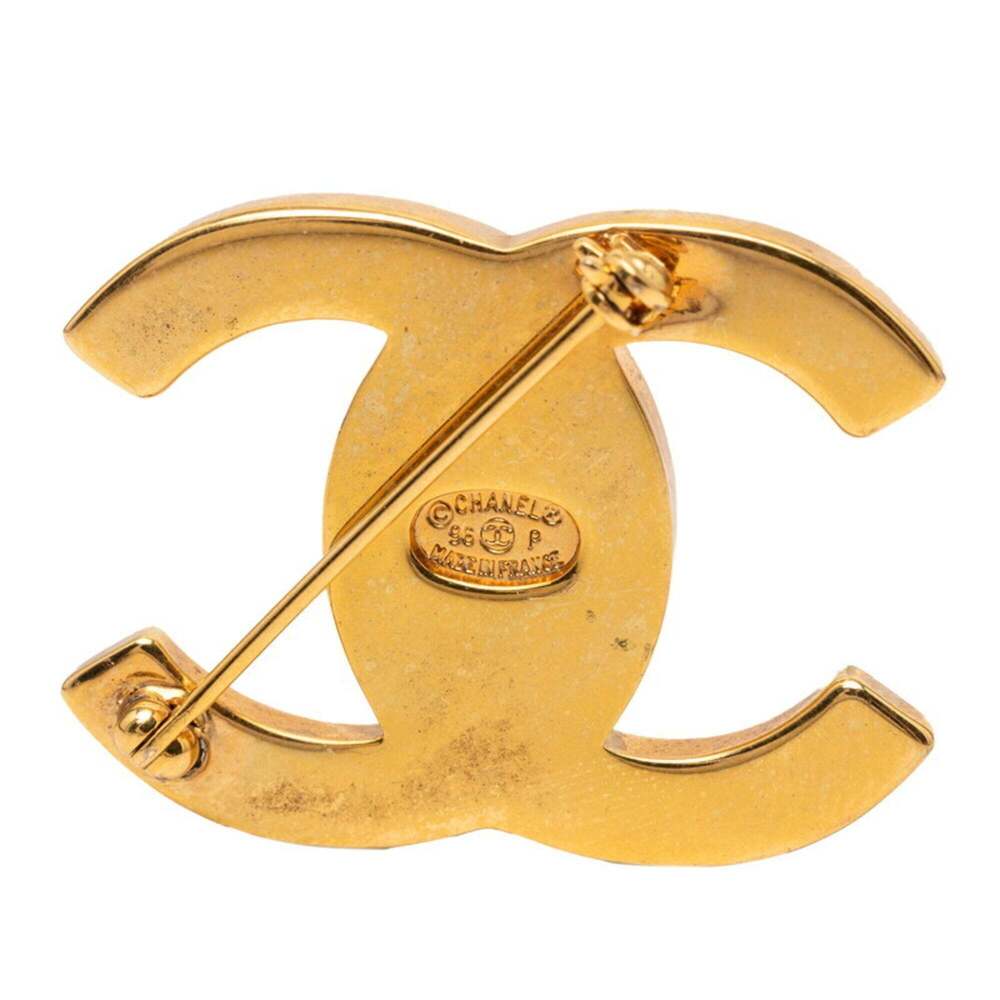 CHANEL Gold Logo Brooch - Picture 3 of 3